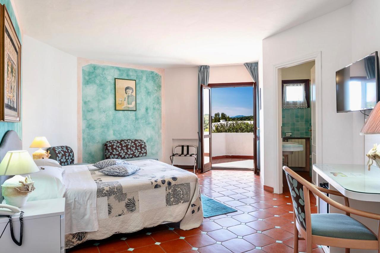 Hotel Stefania Boutique Hotel By The Beach Olbia Ngoại thất bức ảnh