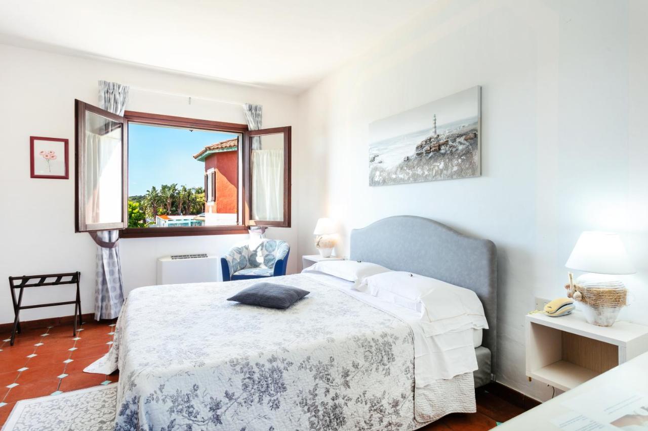 Hotel Stefania Boutique Hotel By The Beach Olbia Ngoại thất bức ảnh