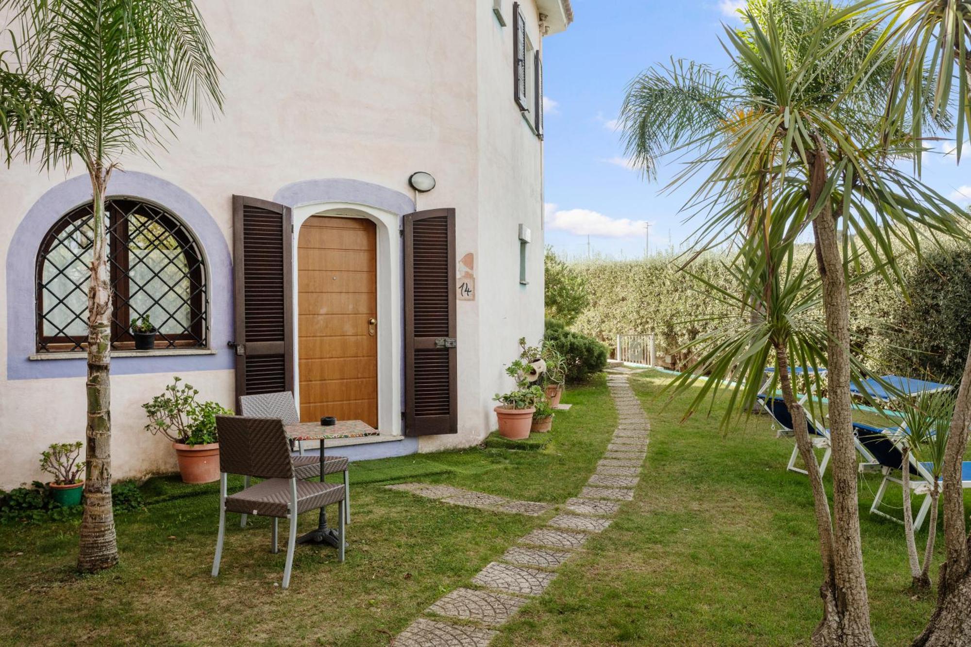 Hotel Stefania Boutique Hotel By The Beach Olbia Ngoại thất bức ảnh